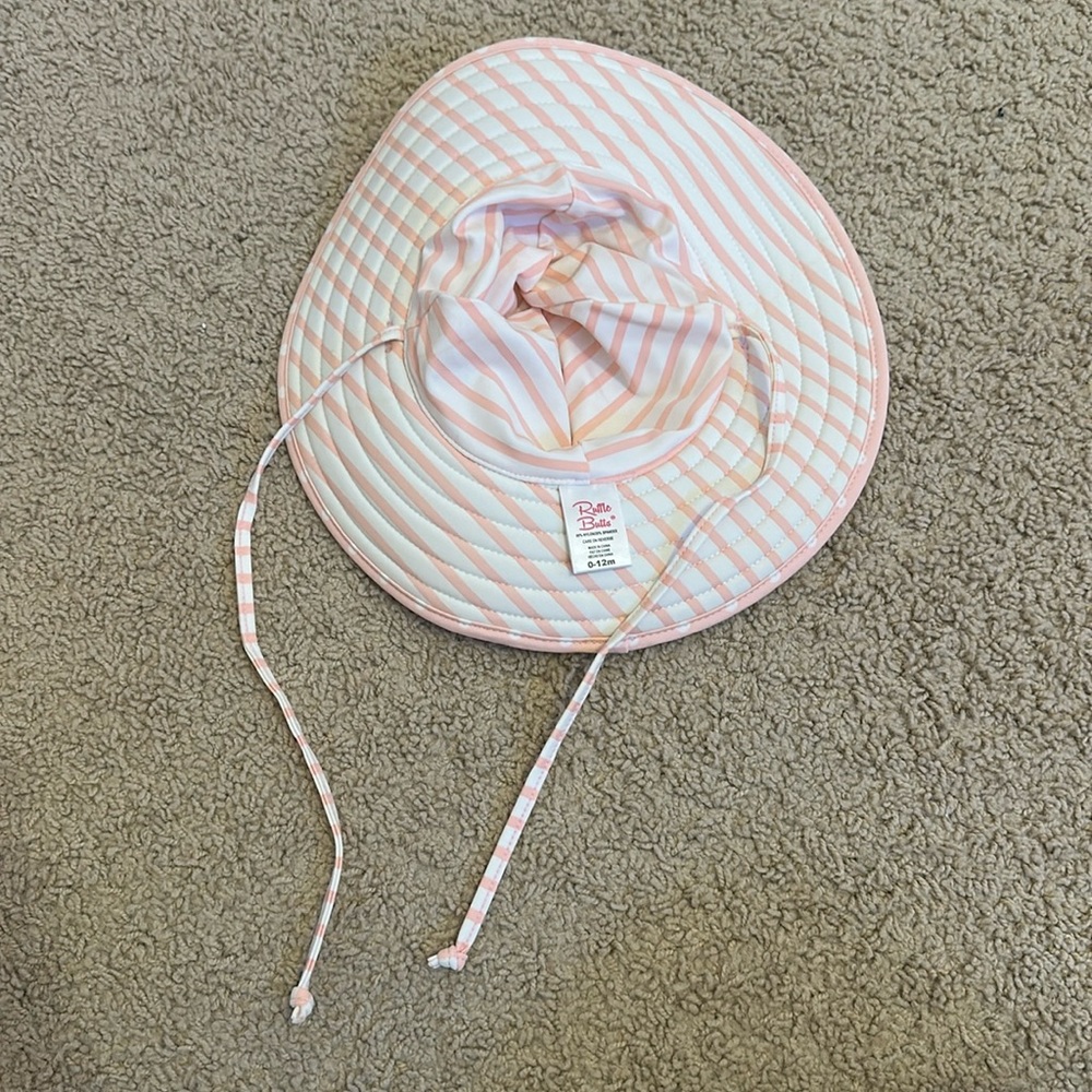 Rufflebutts swim hat